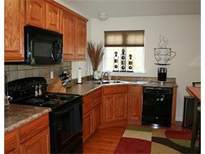 102 Broadstone Dr, Mars, PA 16046 photo 2