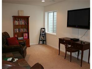 102 Broadstone Dr, Mars, PA 16046 photo 7