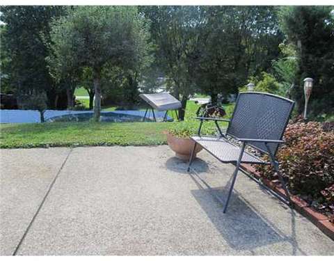 139 Windsor, Irwin, PA 15642 photo 16