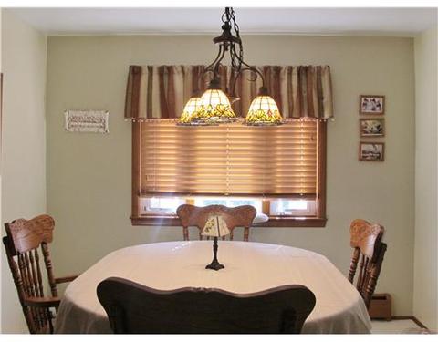 139 Windsor, Irwin, PA 15642 photo 6