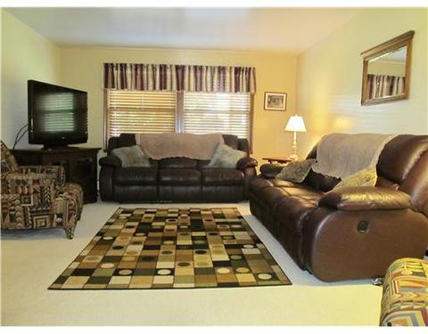 139 Windsor, Irwin, PA 15642 photo 2