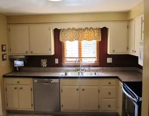 139 Windsor, Irwin, PA 15642 photo 4