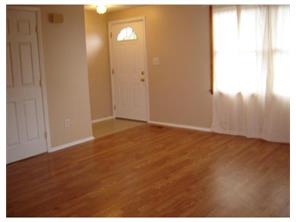 1902 Ivanhoe Dr, Irwin, PA 15642 photo 5
