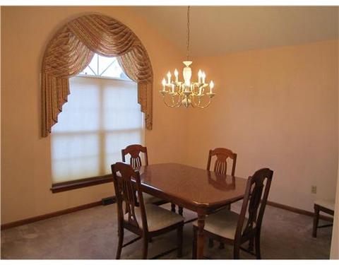 336 Warrick Dr, Seven Fields, PA 16046 photo 3