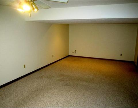 336 Warrick Dr, Seven Fields, PA 16046 photo 8