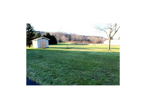 47 Run St, Smith, PA 15078 photo 3