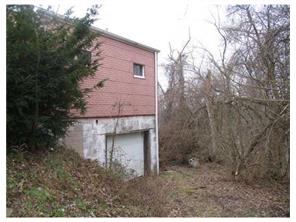 31 Mountain View Pl, Irwin, PA 15642 photo 4