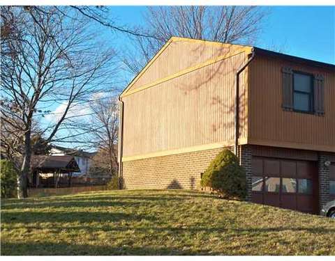 218 Fairview Dr, Irwin, PA 15642 photo 2