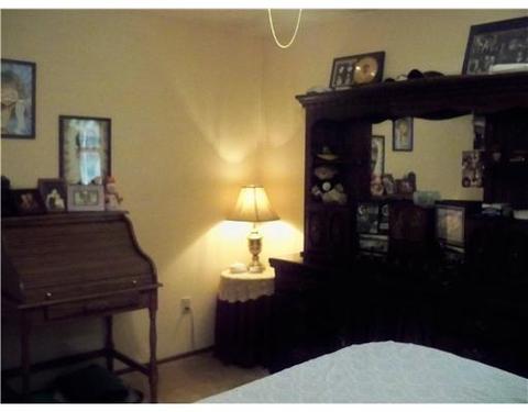 218 Fairview Dr, Irwin, PA 15642 photo 8