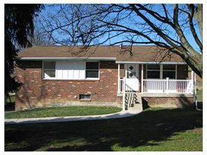 2214 Robert St, Irwin, PA 15642 photo 1