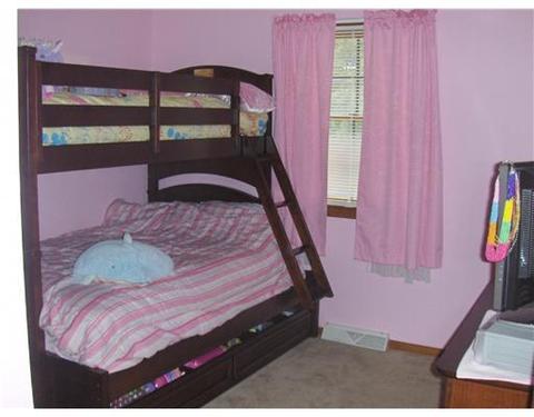 131 Chambers Dr, Monaca, PA 15061 photo 7