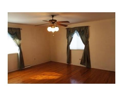119 Dover Dr, Coraopolis, PA 15108 photo 5