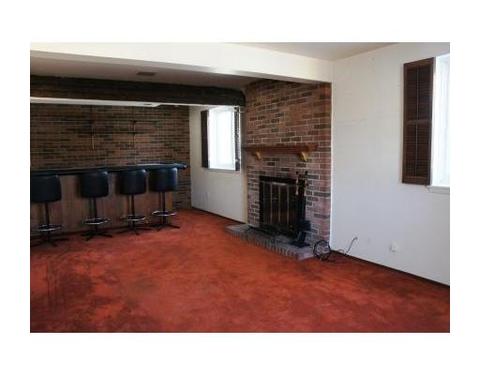 119 Dover Dr, Coraopolis, PA 15108 photo 7