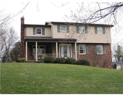 2359 Adams Ct, Export, PA 15632 photo 1