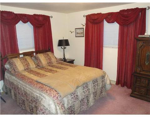801 Central Aly, New Eagle, PA 15067 photo 12