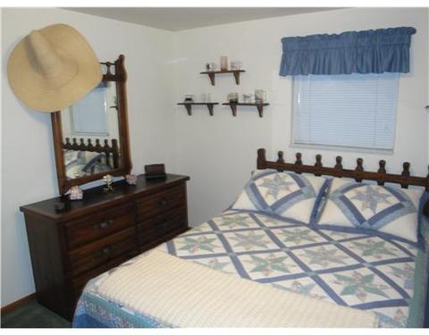 801 Central Aly, New Eagle, PA 15067 photo 13