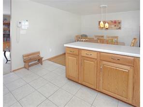 13597 Ormsby Dr, Irwin, PA 15642 photo 4