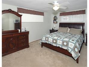 13597 Ormsby Dr, Irwin, PA 15642 photo 14