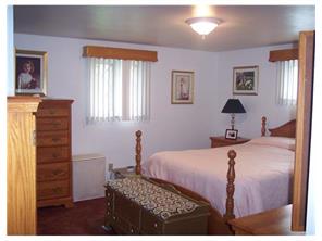 110 Clair St, Irwin, PA 15642 photo 10