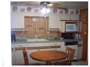 110 Clair St, Irwin, PA 15642 photo 7