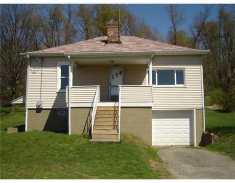 5982 Hayes Ave, Export, PA 15632 photo 1