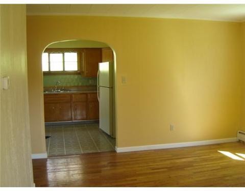 5982 Hayes Ave, Export, PA 15632 photo 2
