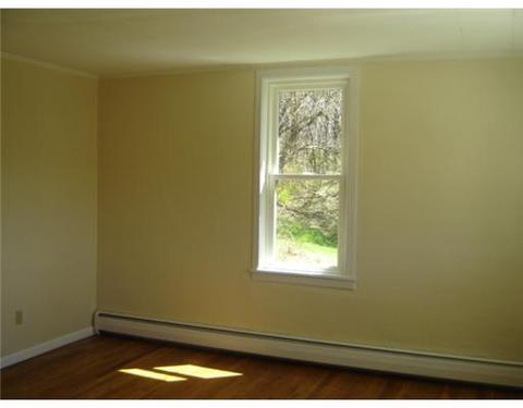5982 Hayes Ave, Export, PA 15632 photo 4