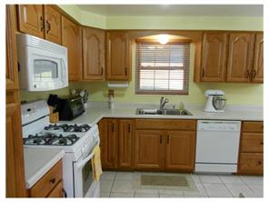 2225 Robert St, Irwin, PA 15642 photo 5