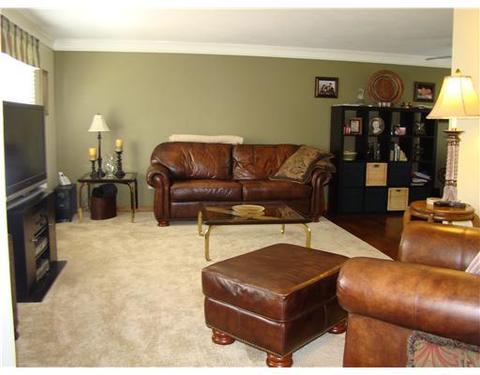 39 Dover, Irwin, PA 15642 photo 8