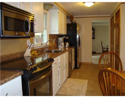 39 Dover, Irwin, PA 15642 photo 6