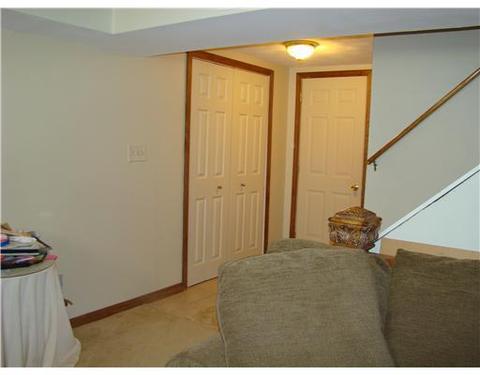 39 Dover, Irwin, PA 15642 photo 17