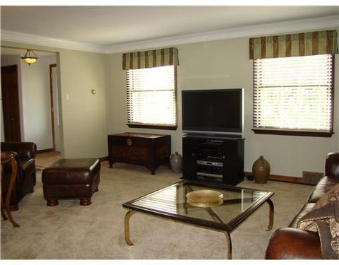 39 Dover, Irwin, PA 15642 photo 10