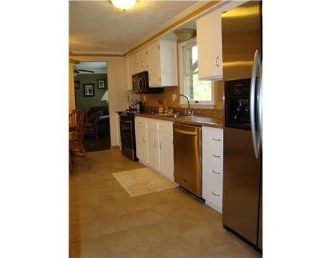 39 Dover, Irwin, PA 15642 photo 4