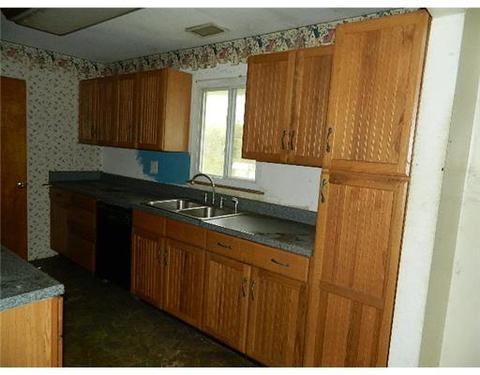 4029 Chieftan Rd, Irwin, PA 15642 photo 7