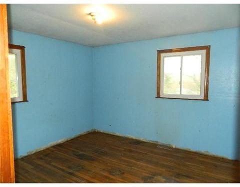 4029 Chieftan Rd, Irwin, PA 15642 photo 8