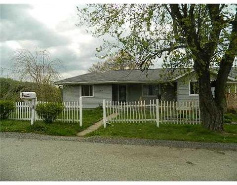 4029 Chieftan Rd, Irwin, PA 15642 photo 1