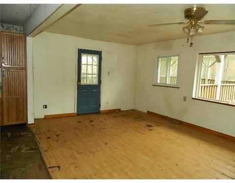 4029 Chieftan Rd, Irwin, PA 15642 photo 6