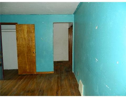 4029 Chieftan Rd, Irwin, PA 15642 photo 2