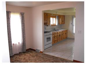 820 Macarthur Dr, Irwin, PA 15642 photo 8