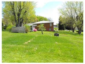 820 Macarthur Dr, Irwin, PA 15642 photo 16