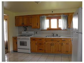 820 Macarthur Dr, Irwin, PA 15642 photo 7