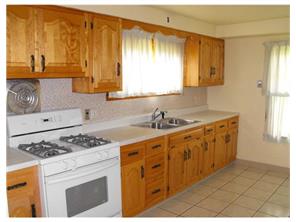 820 Macarthur Dr, Irwin, PA 15642 photo 4