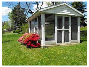 820 Macarthur Dr, Irwin, PA 15642 photo 17