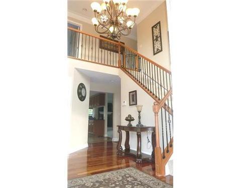 122 Eric Dr, Beaver, PA 15009 photo 2