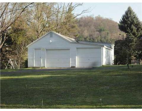 81 East Br, PA 15732 photo 7