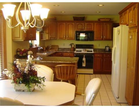 3304 Carriage Cir, Export, PA 15632 photo 8