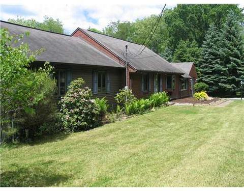 610 Thomas Rd, North Strabane, PA 15330 photo 2