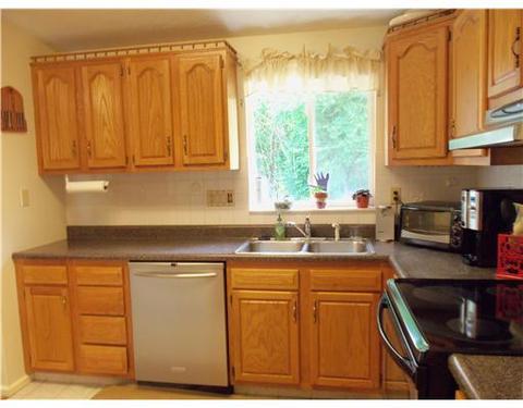 206 Baintree Dr, Coraopolis, PA 15108 photo 7