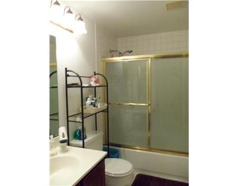 206 Baintree Dr, Coraopolis, PA 15108 photo 10