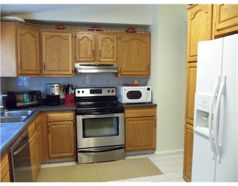206 Baintree Dr, Coraopolis, PA 15108 photo 8